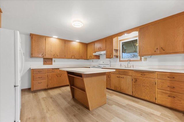 2089 Decorah ROAD, West Bend, WI 53095