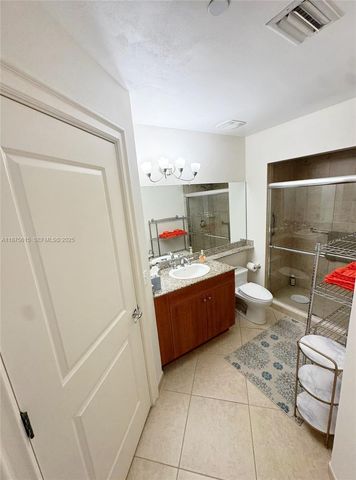 16101 Emerald Estates Dr 138, Weston, FL 33331