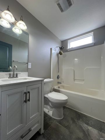 3158 CROOKED STICK Drive, Kokomo, IN 46902