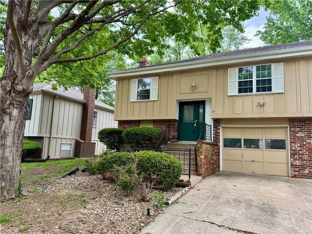 10151 W 96th Terrace, Overland Park, KS 66212