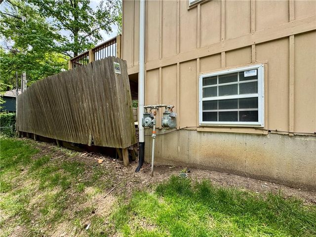 10151 W 96th Terrace, Overland Park, KS 66212