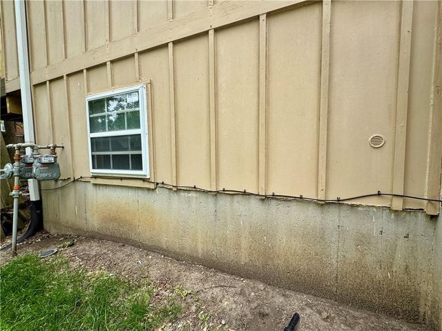 10151 W 96th Terrace, Overland Park, KS 66212