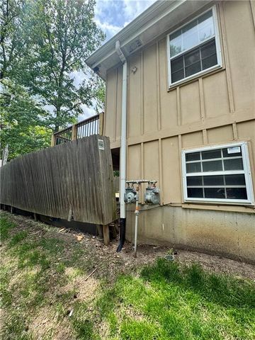 10151 W 96th Terrace, Overland Park, KS 66212