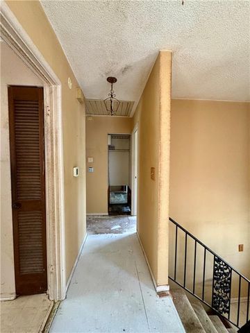 10151 W 96th Terrace, Overland Park, KS 66212