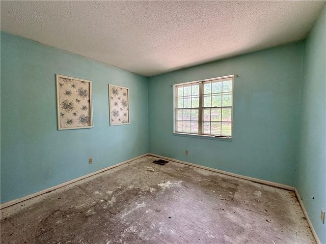 10151 W 96th Terrace, Overland Park, KS 66212