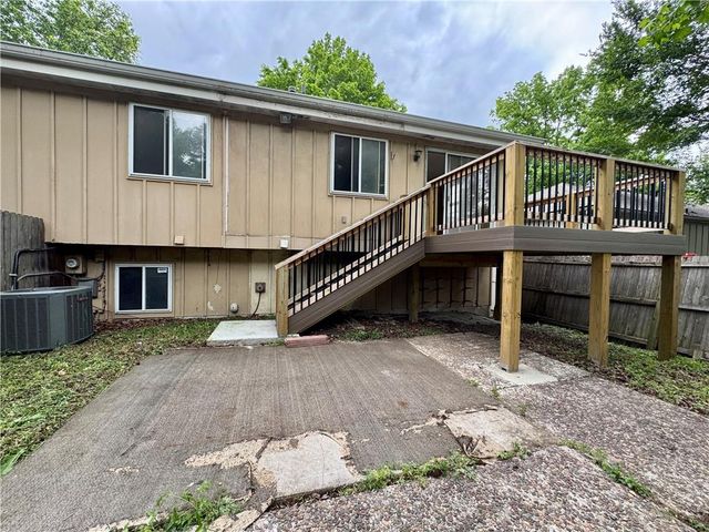 10151 W 96th Terrace, Overland Park, KS 66212