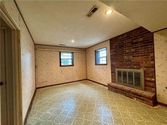 10151 W 96th Terrace, Overland Park, KS 66212