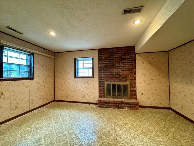 10151 W 96th Terrace, Overland Park, KS 66212