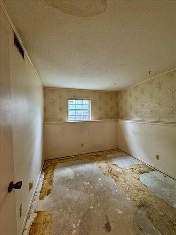 10151 W 96th Terrace, Overland Park, KS 66212