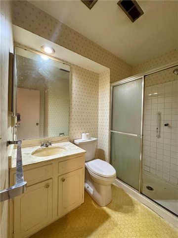 10151 W 96th Terrace, Overland Park, KS 66212