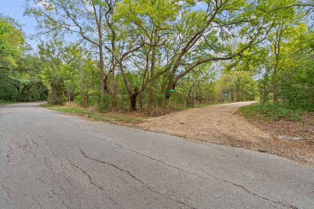 TBD Chamberlin RD, Dale, TX 78616