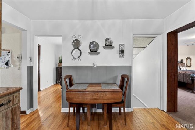 10027 Lackland Road, St Louis, MO 63114