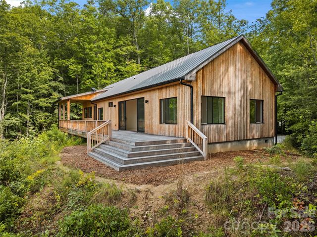 109 Pintail Place, Whittier, NC 28789