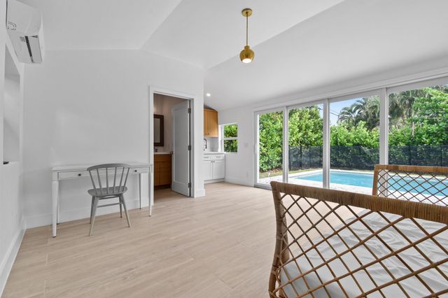 845 Sunset Road, West Palm Beach, FL 33401