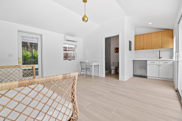 845 Sunset Road, West Palm Beach, FL 33401