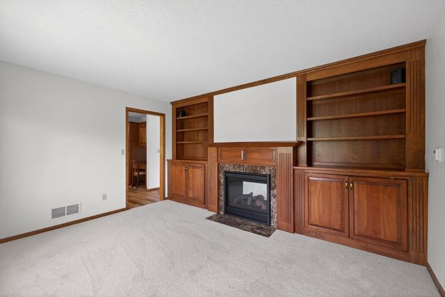 1131 Baird Lane NE, Rochester, MN 55906