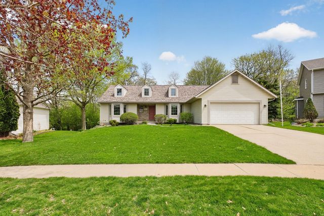 1131 Baird Lane NE, Rochester, MN 55906