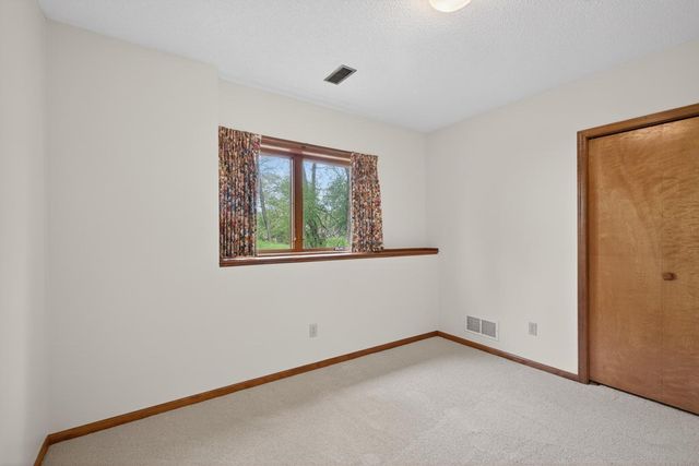 1131 Baird Lane NE, Rochester, MN 55906