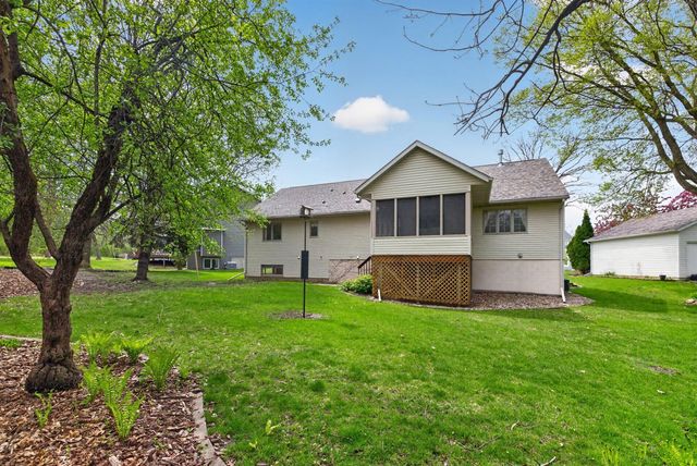 1131 Baird Lane NE, Rochester, MN 55906