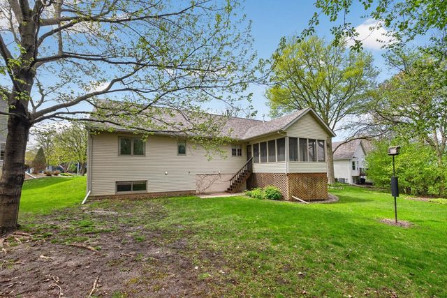 1131 Baird Lane NE, Rochester, MN 55906