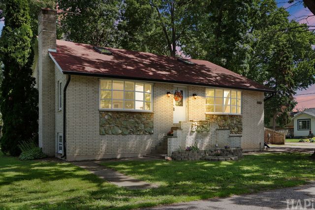 41638 N Lotus Avenue, Antioch, IL 60002