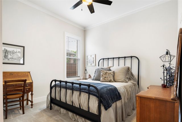 704 Abbey Road, Van Alstyne, TX 75495
