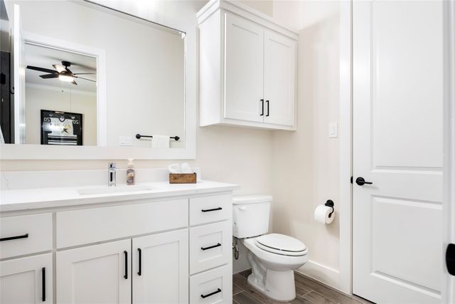 704 Abbey Road, Van Alstyne, TX 75495