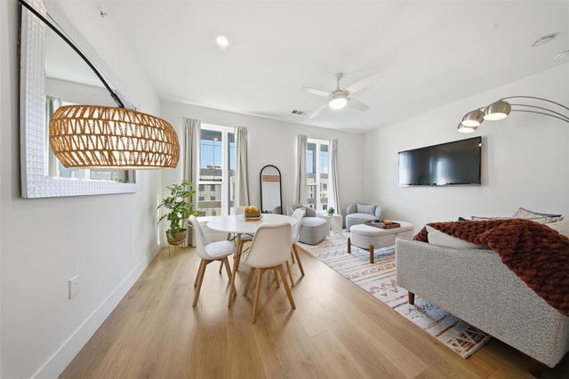 1701 Simond Ave 615, Austin, TX 78723