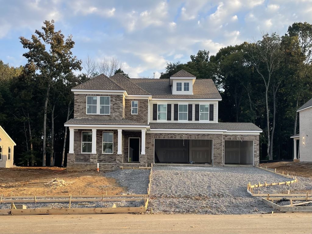1231 Tucker Drive, Lebanon, TN 37087