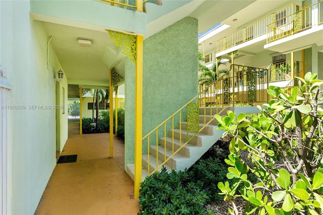 2031 Dewey Street 302, Hollywood, FL 33020