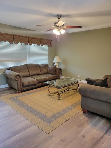 2031 Dewey Street 302, Hollywood, FL 33020
