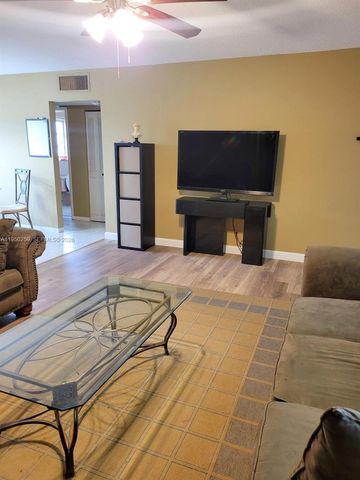 2031 Dewey Street 302, Hollywood, FL 33020