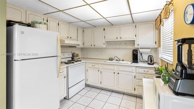2031 Dewey Street 302, Hollywood, FL 33020