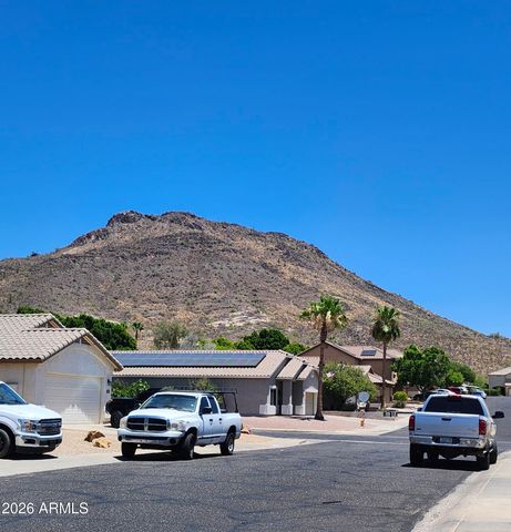 6424 W SADDLEHORN Road, Phoenix, AZ 85083