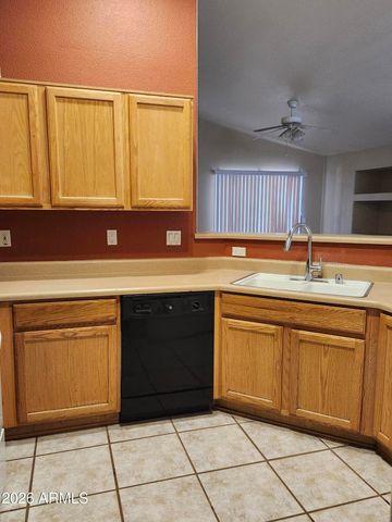 6424 W SADDLEHORN Road, Phoenix, AZ 85083