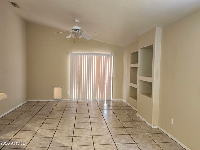 6424 W SADDLEHORN Road, Phoenix, AZ 85083