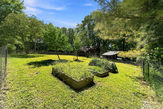 7906 Maple Drive, Nineveh, IN 46164