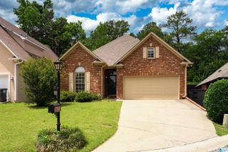 653 VILLAGE CREST CIRCLE, Hoover, AL 35226