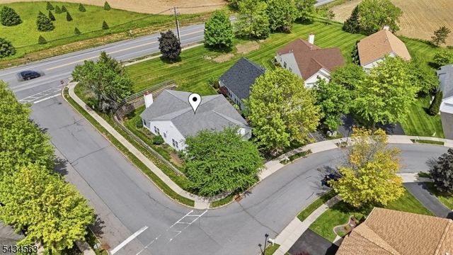 56 Kensington Cir, White Twp., NJ 07823