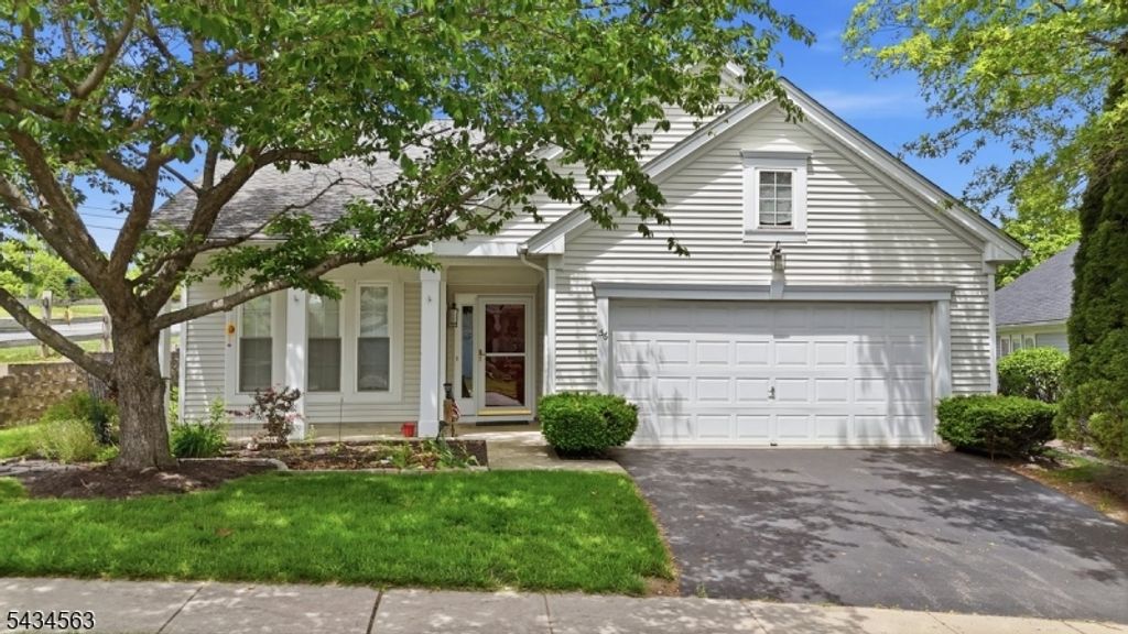 56 Kensington Cir, White Twp., NJ 07823