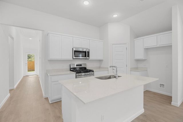 171 Hornet ST, Elgin, TX 78621