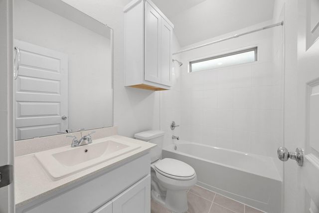 171 Hornet ST, Elgin, TX 78621
