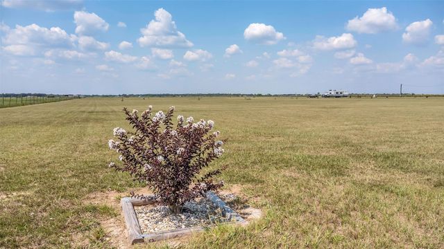 1257 County Road 141, Rock Island, TX 77470