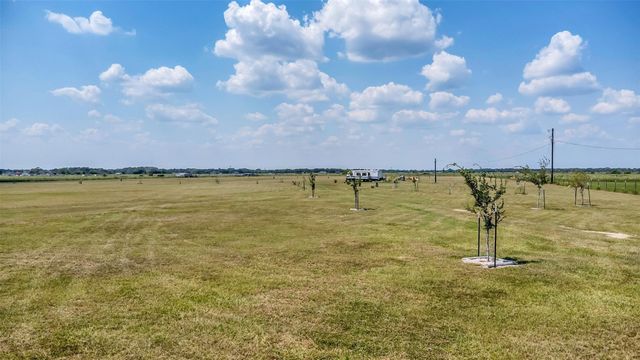 1257 County Road 141, Rock Island, TX 77470