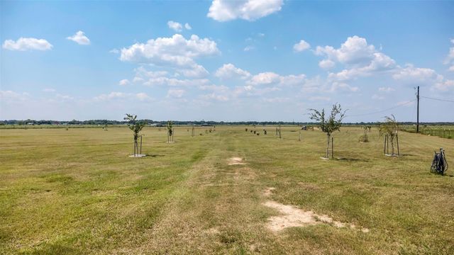 1257 County Road 141, Rock Island, TX 77470