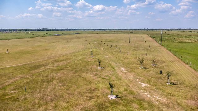 1257 County Road 141, Rock Island, TX 77470