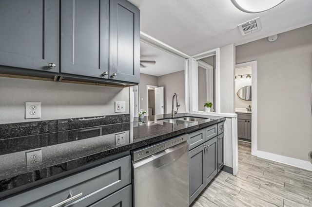 830 Threadneedle Street 240, Houston, TX 77079