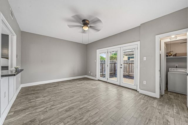 830 Threadneedle Street 240, Houston, TX 77079