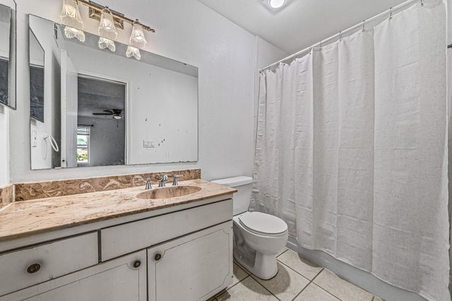 830 Threadneedle Street 240, Houston, TX 77079