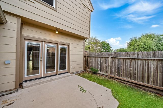 830 Threadneedle Street 240, Houston, TX 77079